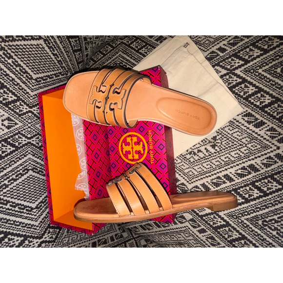 Tory Burch Ines caprine leather Cage Slide in Camello size 7.5 w/ Dust Bag + Box - Picture 8 of 8